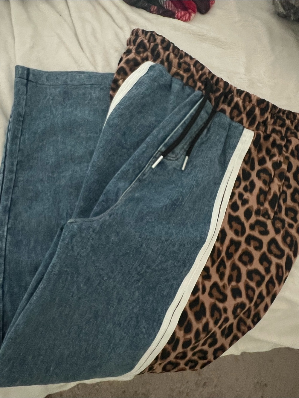 Women's Blue Drawstring Joggers with White Side Stripe